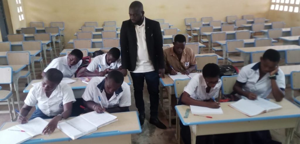 Côte d'Ivoire-AIP/ La reprise des cours est effective au lycée moderne AKT de Ouellé