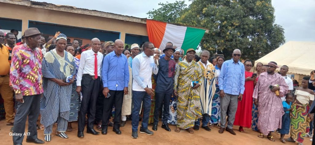 Côte d’Ivoire-AIP/Issia : Tétialy Gbo Douglas désigné nouveau chef du village de Bobréguhé