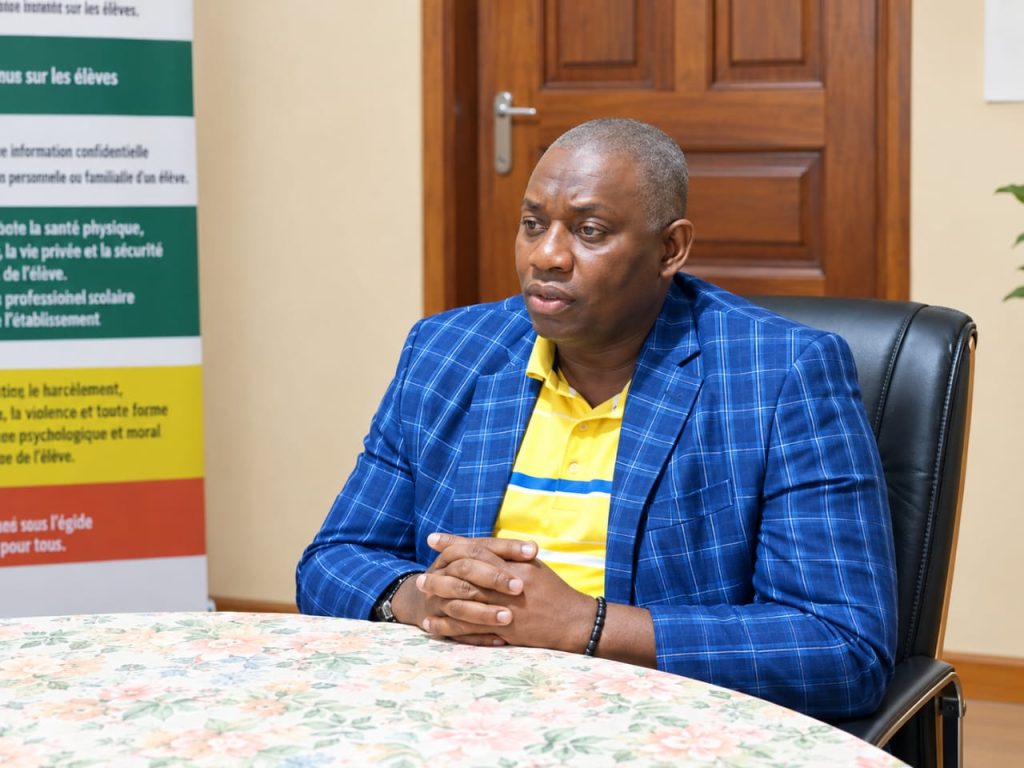 Côte d’Ivoire-AIP/Le directeur régional de l'Education d'Issia salue l’implication du corps préfectoral dans le démarrage des cours