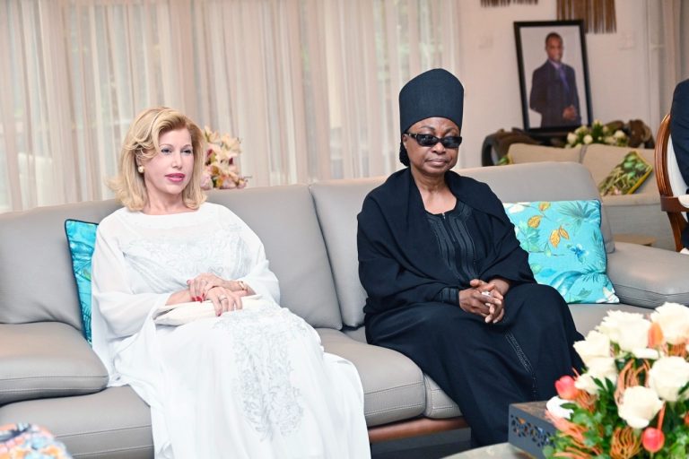 Côte d’ivoire-AIP/ La première Dame présente ses condoléances à la présidente du Conseil constitutionnel