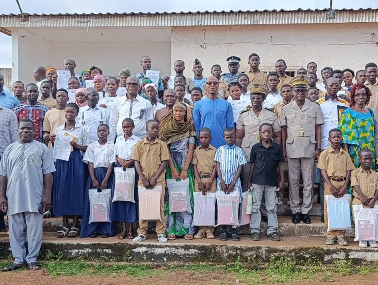 Côte d’Ivoire-AIP/La mairie de Tanda soutient les familles avec 313 prises en charge et 500 kits scolaires