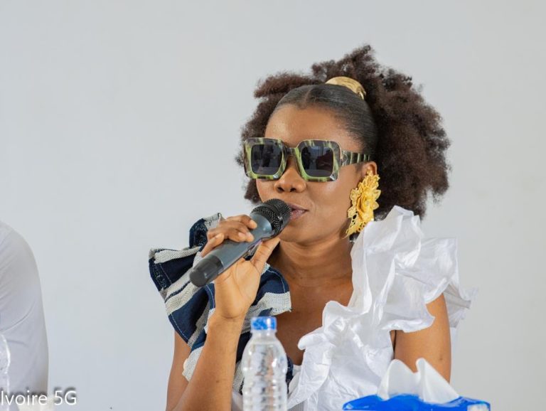 Côte d’Ivoire-AIP/ Claudia Melody dédicace son premier album « Guela Seka Da »