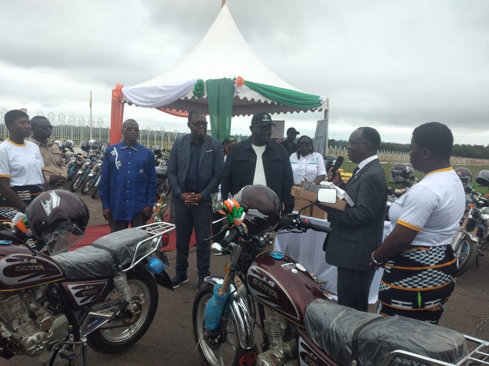Côte d'Ivoire-AIP/ La FAO remet à l’ADERIZ du matériel pour renforcer la collecte des données sur les exploitations rizicoles