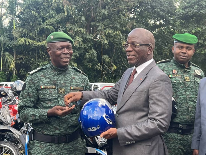 Côte d’Ivoire-AIP/ 390 équipements remis aux services forestiers pour renforcer leurs capacités
