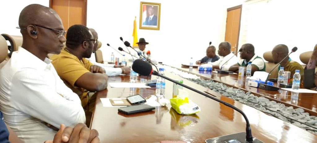 Côte d’Ivoire-AIP/ Les professionnels du bois plaident pour un encadrement du sciage à façon plutôt que son interdiction