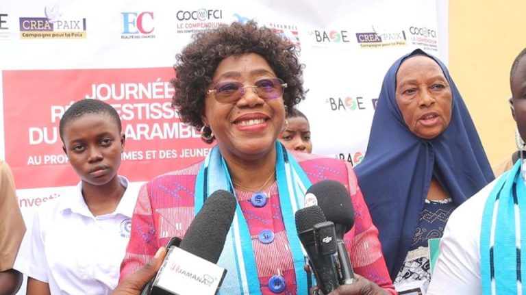 Côte d’Ivoire-AIP/ 12 femmes et jeunes filles de Gbêkê bénéficient de financements issus du Prix Harambee 2026