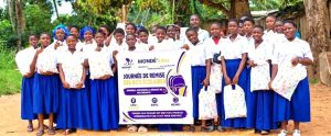 Côte d’Ivoire-AIP/ Guiglo: une ONG offre des kits scolaires à des jeunes filles et annonce un appui au BEPC