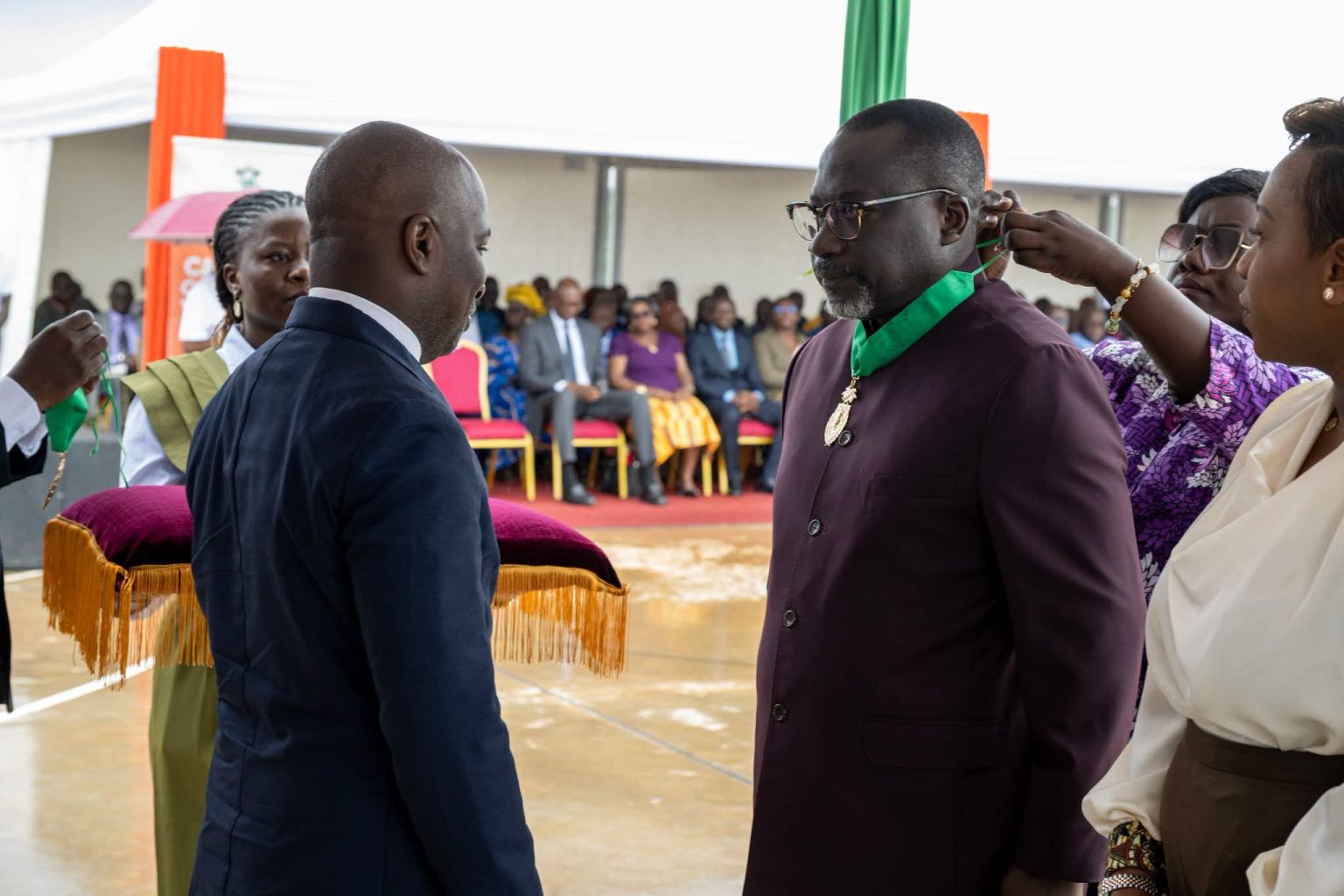 AIP/ Le représentant résident de l’UNICEF fait commandeur dans l’Ordre du Mérite de l’éducation de Côte d’Ivoire