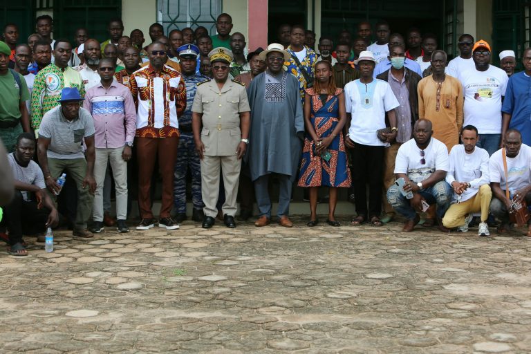 Côte d’Ivoire-AIP/Café-cacao : le corps préfectoral de la Nawa appelle les producteurs à éviter la grève