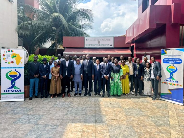 Côte d’Ivoire – AIP / UEMOA : les journalistes économiques renforcent leurs capacités sur la commande publique à Abidjan
