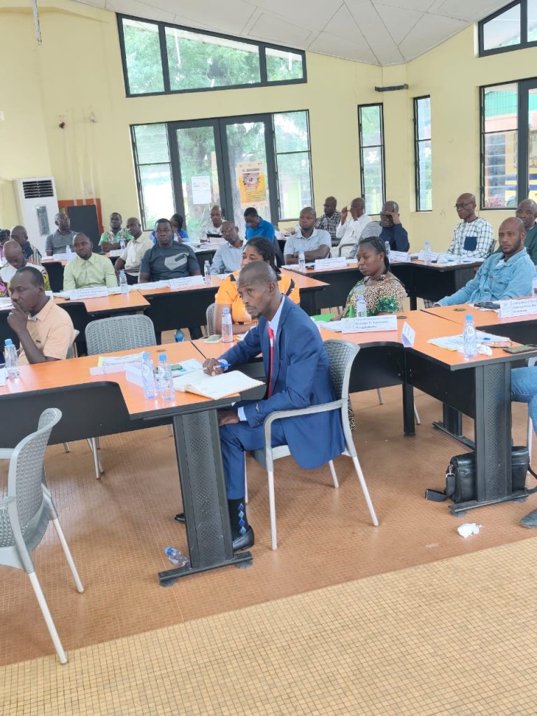Côte d’Ivoire-AIP/L’ONECI lance une opération spéciale d’enrôlement des élèves en classe d’examen à Katiola