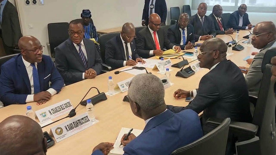 Côte d'Ivoire-AIP/ L’opposition et la société civile remettent une proposition commune au gouvernement relative au nouvel organe électoral