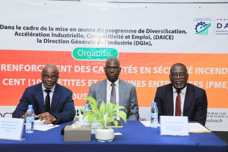 Côte d’Ivoire-AIP/ Sécurité industrielle : le ministère du Commerce renforce les capacités de 100 PME face aux incendies