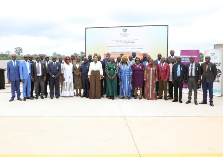 Côte d’Ivoire-AIP/ Journée mondiale des enseignants : 37 acteurs de l’Enseignement technique et professionnel distingués à Yamoussoukro