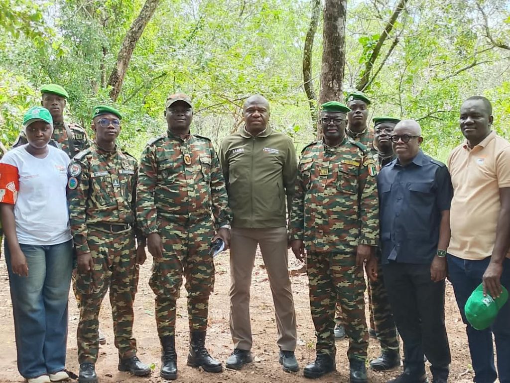Côte d’Ivoire-AIP/ Le ministre Abou Bamba salue les efforts de surveillance du parc national de la Comoé