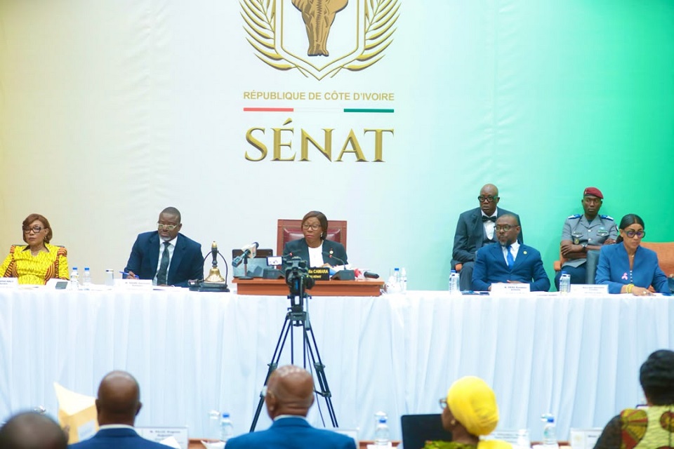 Côte d’Ivoire-AIP/ Les sénateurs appellent à un engagement accru de l’État dans le transfert des compétences aux collectivités territoriales